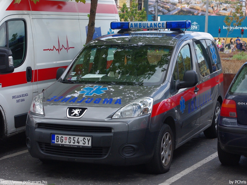 Peugeot, fotó: PChris
Keywords: szerb Szerbia mentő mentőautó serbian Serbia ambulance