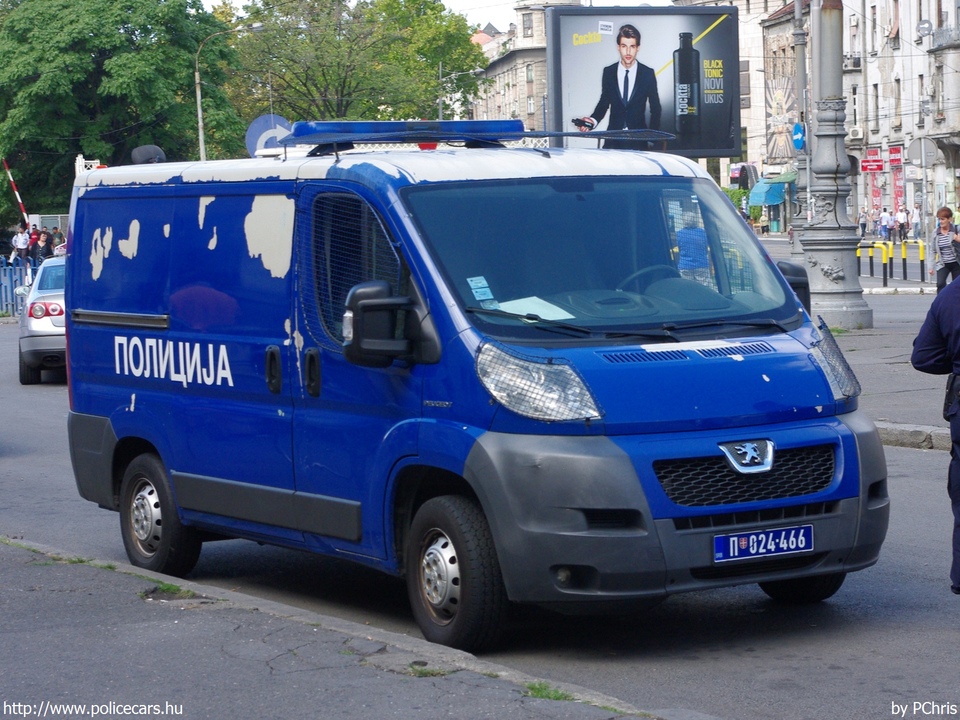 Peugeot Boxer, fotó: PChris
Keywords: szerb Szerbia rendőr rendőrautó rendőrség Serbia serbian police policecar
