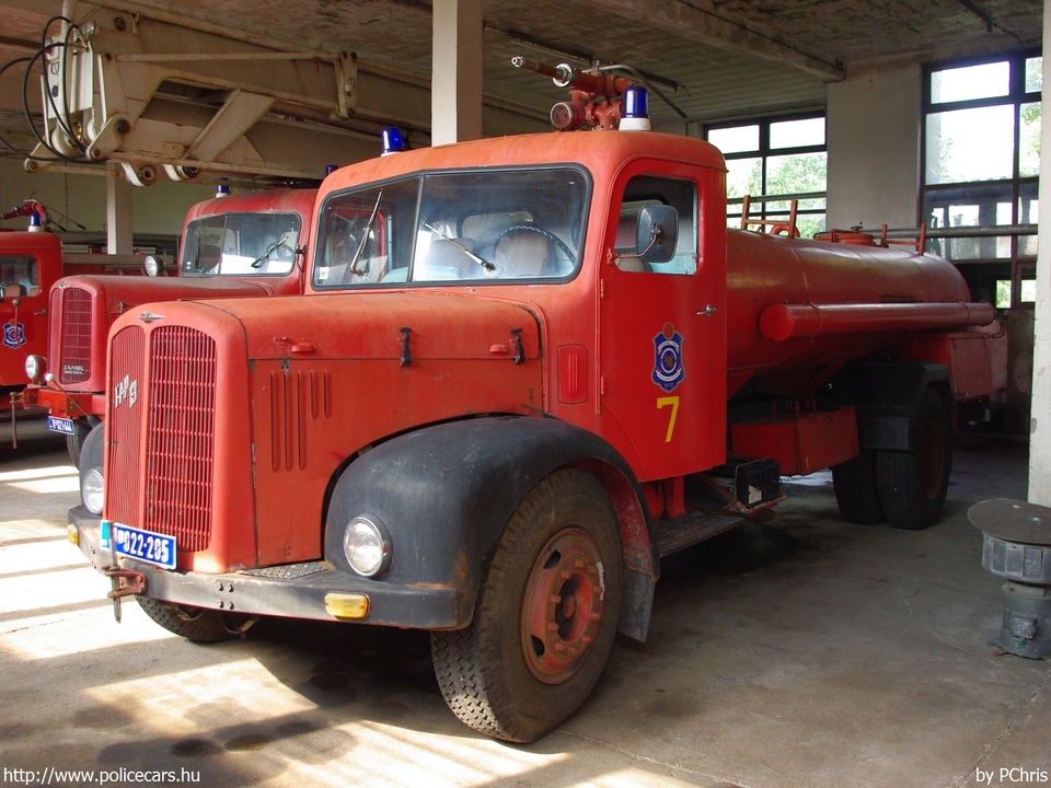 FAP 13, fotó: PChris
Keywords: szerb Szerbia tûzoltóság tûzoltó tûzoltóautó Serbia serbian fire firetruck