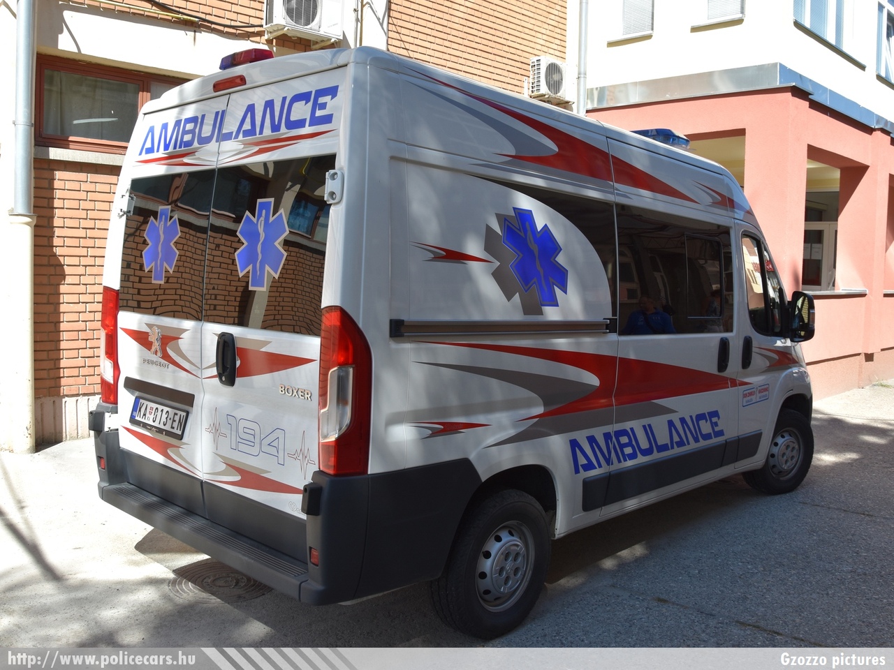 Peugeot Boxer, fotó: Gzozzo pictures
Keywords: szerb Szerbia mentő mentőautó Serbia serbian ambulance