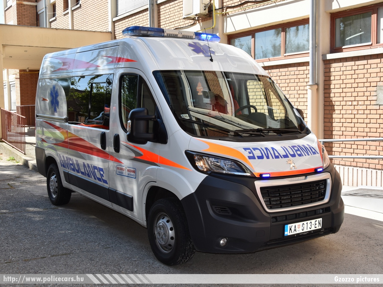 Peugeot Boxer, fotó: Gzozzo pictures
Keywords: szerb Szerbia mentő mentőautó Serbia serbian ambulance