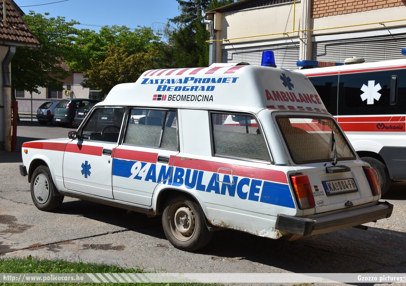 Lada VAZ 2104, fotó: Gzozzo pictures
Keywords: szerb Szerbia mentő mentőautó Serbia serbian ambulance