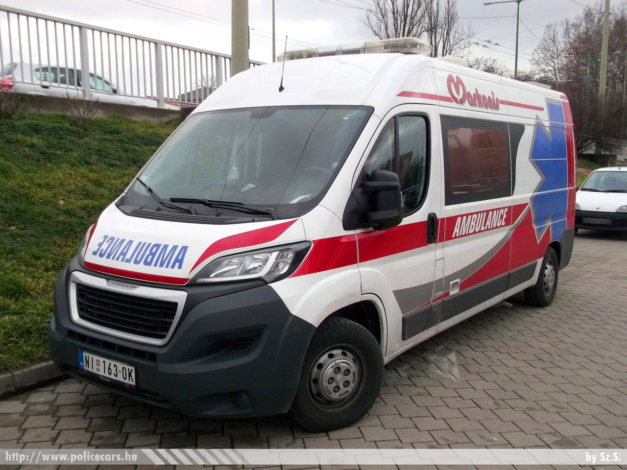 Peugeot Boxer, fotó: Sz.S.
Keywords: szerb Szerbia mentő mentőautó Serbia serbian ambulance
