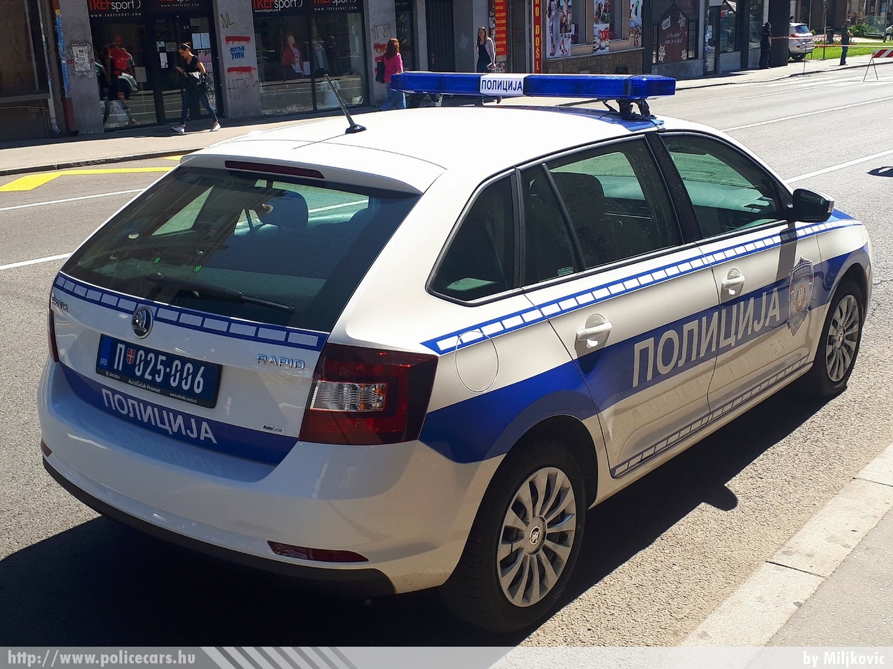 Skoda Rapid Spaceback, fotó: Miljkovic
Keywords: szerb Szerbia rendőr rendőrautó rendőrség Serbia serbian police policecar