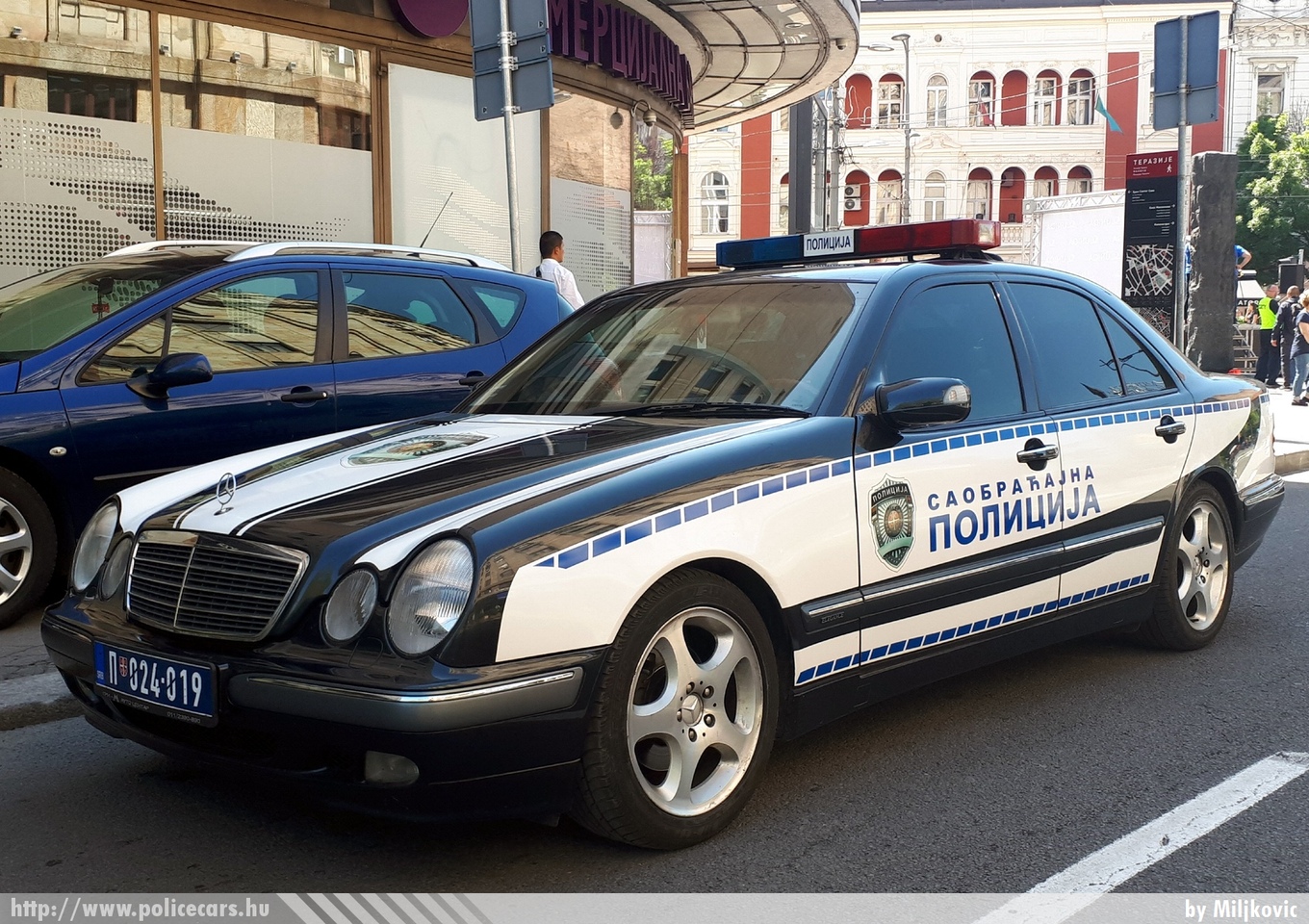Mercedes E W210, fotó: Miljkovic
Keywords: szerb Szerbia rendőr rendőrautó rendőrség Serbia serbian police policecar