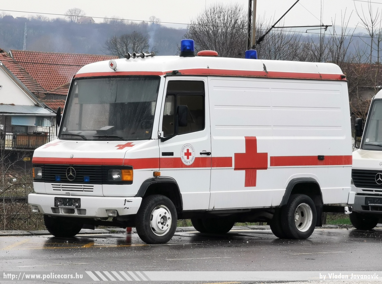 Mercedes, fotó: Vladan Jovanovic
Keywords: szerb Szerbia mentő mentőautó Serbia serbian ambulance