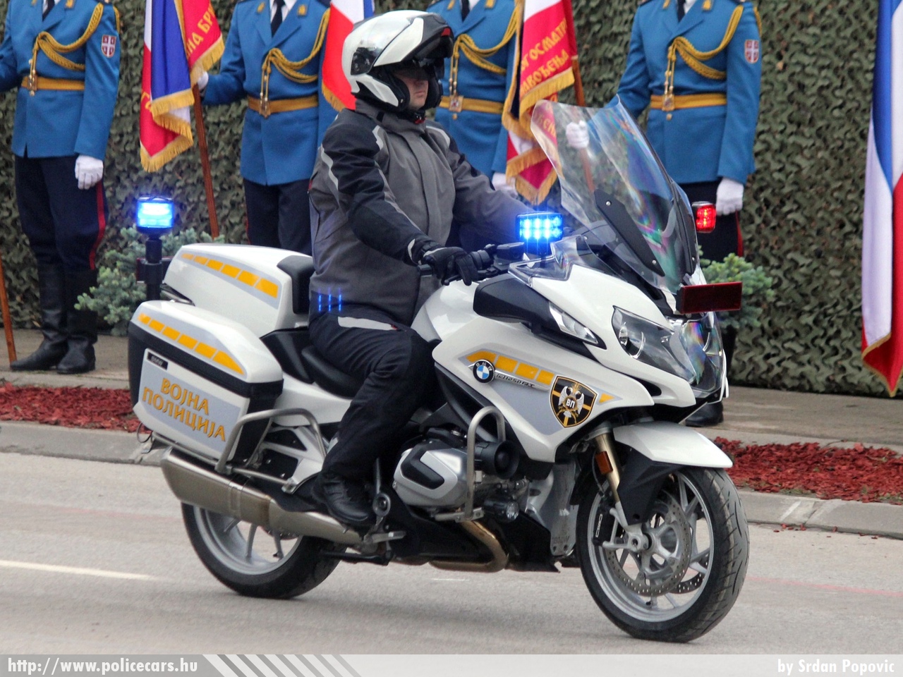 BMW, fotó: Srdan Popovic
Keywords: szerb Szerbia rendőr rendőrmotor rendőrség katonai rendészet Serbia serbian military police policebike
