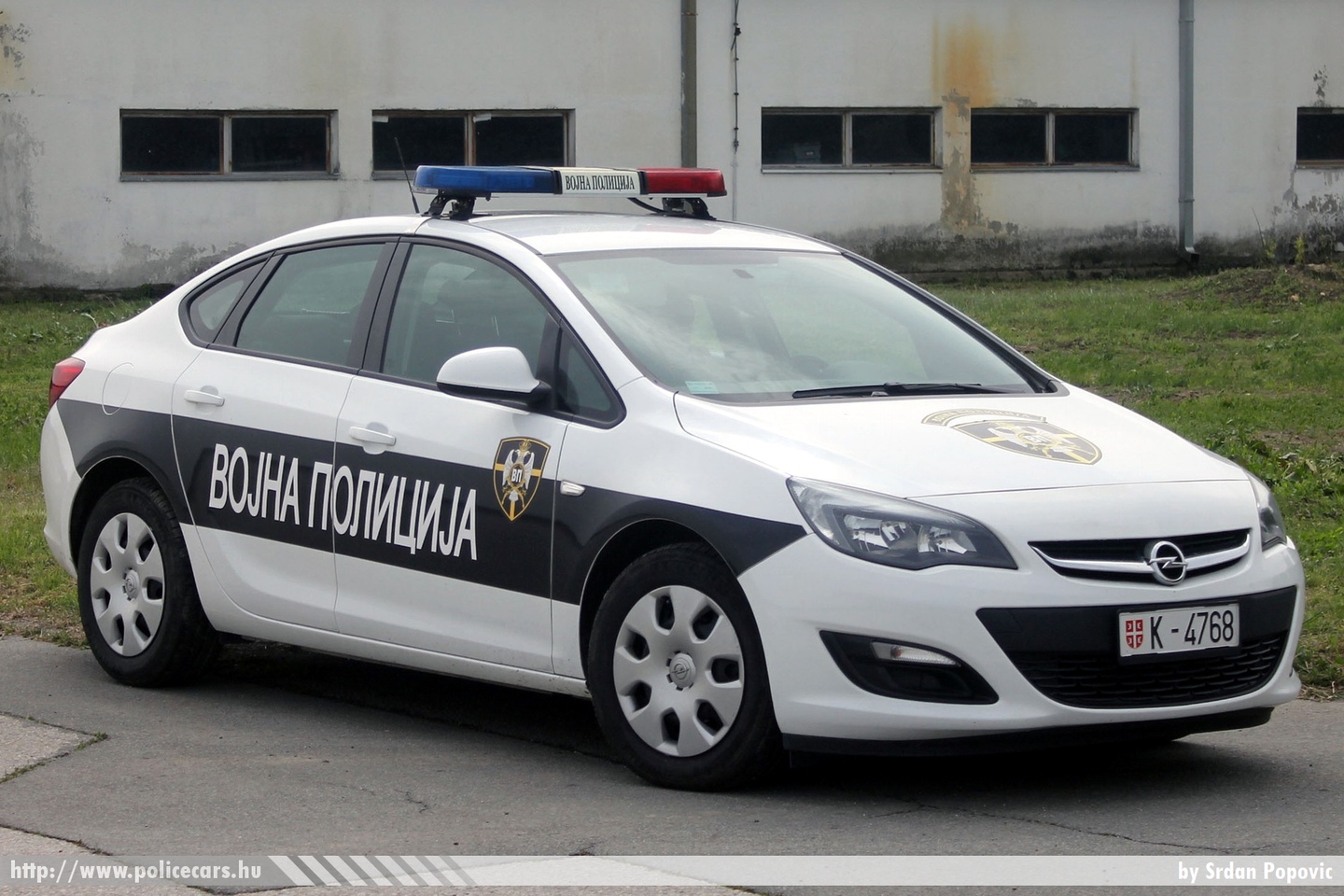 Opel Astra J, fotó: Srdan Popovic
Keywords: szerb Szerbia rendőr rendőrautó rendőrség katonai rendészet Serbia serbian military police policecar