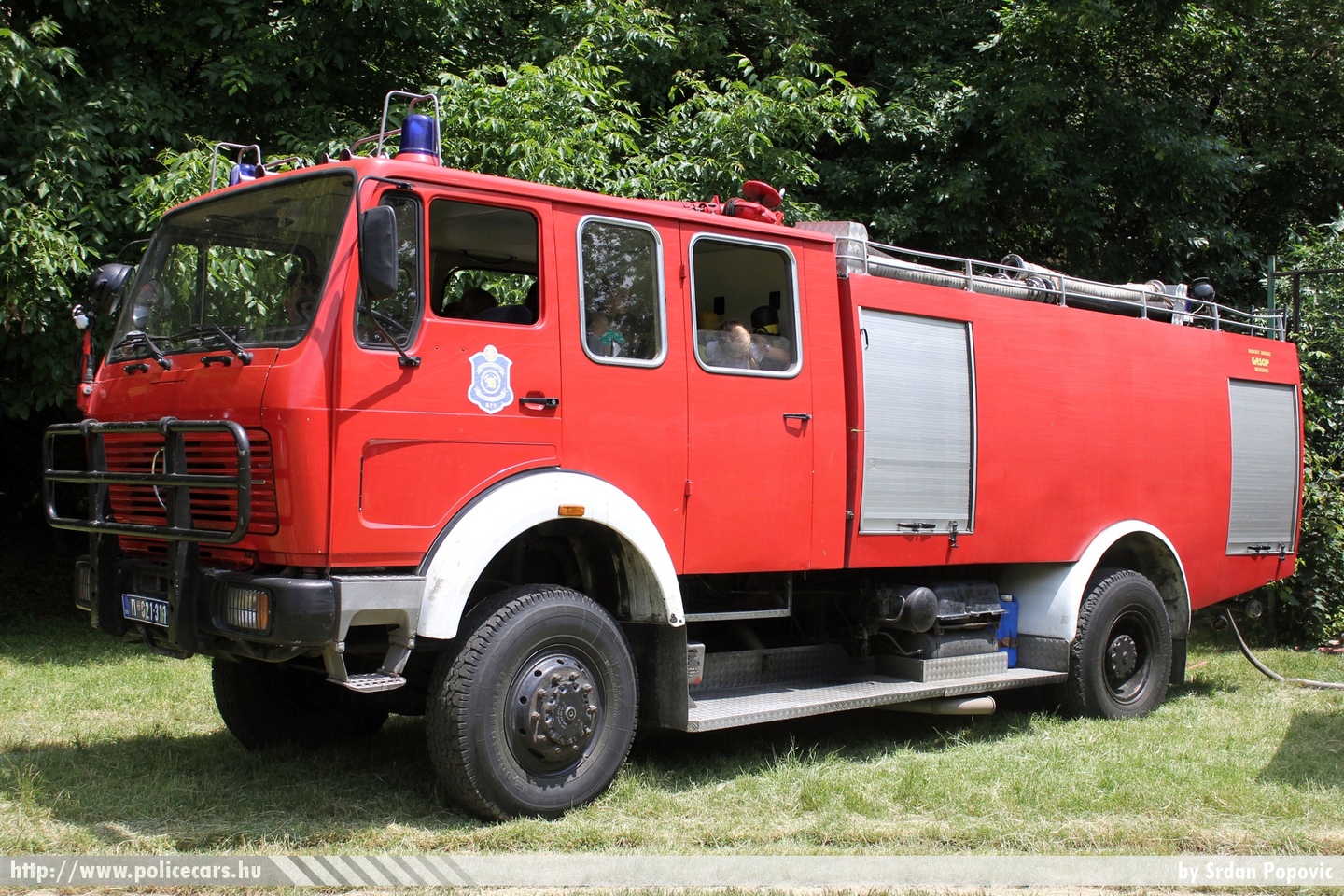 Mercedes Benz NG, Belgrád, fotó: Srdan Popovic
Keywords: szerb Szerbia tûzoltóság tûzoltó tûzoltóautó Serbia serbian fire firetruck