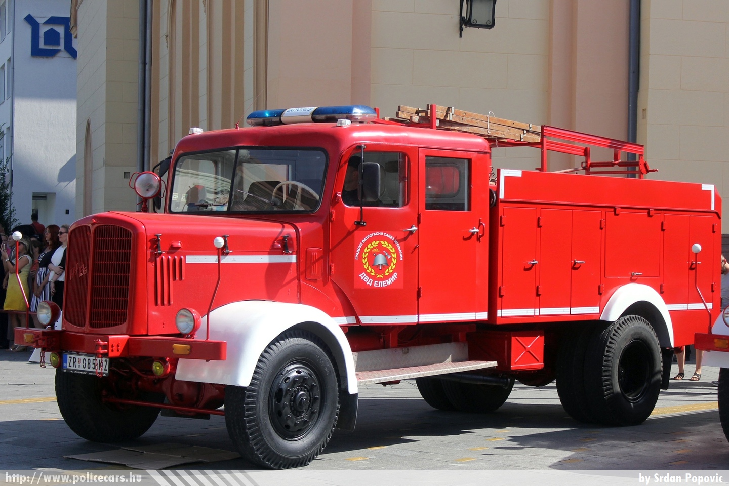 FAP 13S, Elemir, fotó: Srdan Popovic
Keywords: szerb Szerbia tûzoltóság tûzoltó tûzoltóautó Serbia serbian fire firetruck