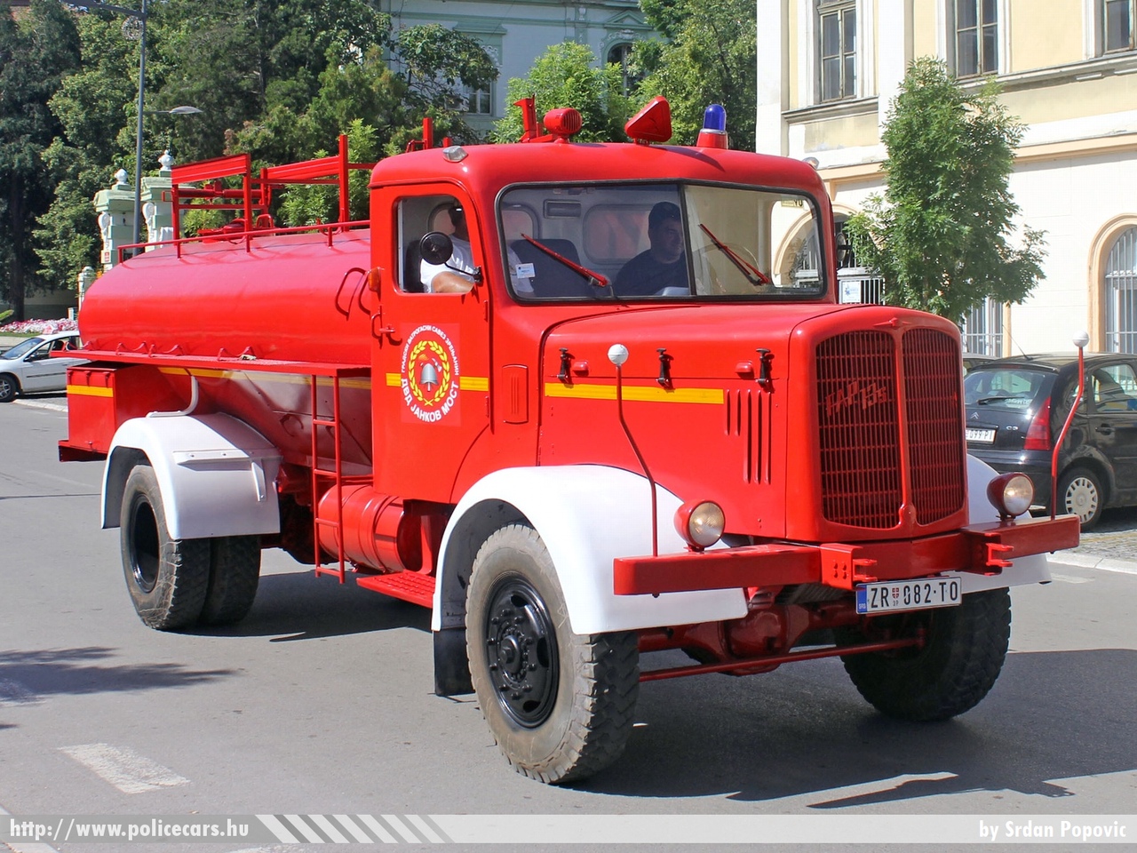 FAP 13S, Jankov Most, fotó: Srdan Popovic
Keywords: szerb Szerbia tûzoltóság tûzoltó tûzoltóautó Serbia serbian fire firetruck
