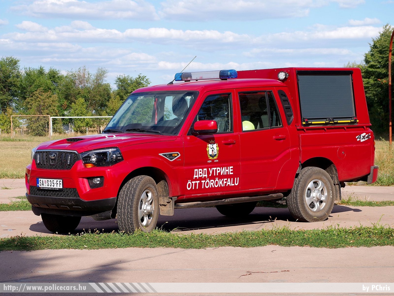 Mahindra Pik Up 4x4, Törökfalui Önkéntes Tûzoltó Testület (Utrine), fotó: PChris
Keywords: szerb Szerbia tûzoltóság tûzoltó tûzoltóautó Serbia serbian fire firetruck