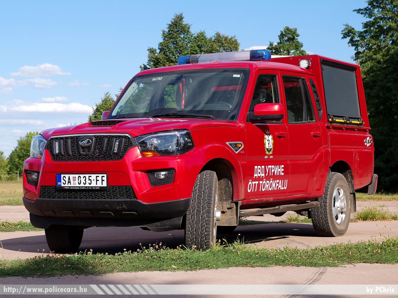 Mahindra Pik Up 4x4, Törökfalui Önkéntes Tûzoltó Testület (Utrine), fotó: PChris
Keywords: szerb Szerbia tûzoltóság tûzoltó tûzoltóautó Serbia serbian fire firetruck