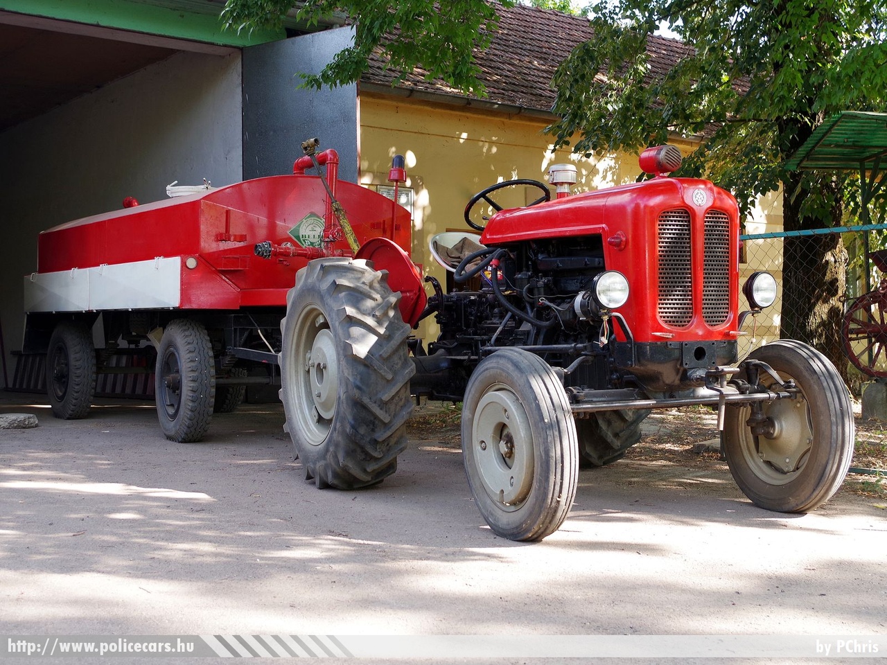 IMR 65, Törökfalui Önkéntes Tûzoltó Testület (Utrine), fotó: PChris
Keywords: szerb Szerbia tûzoltóság tûzoltó tûzoltóautó Serbia serbian fire firetruck