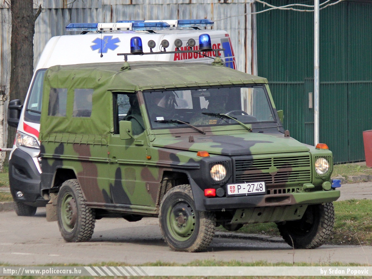 Puch, fotó: Srdan Popovic
Keywords: Szerb szerbia mentőautó mentő katonai Serbia serbian ambulance military