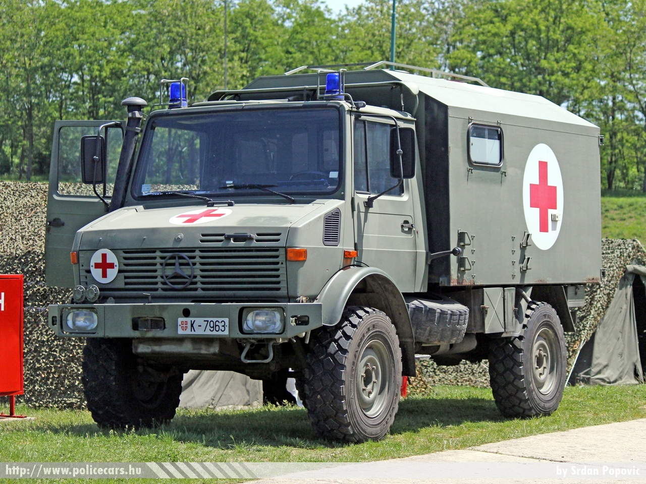 Mercedes Unimog, fotó: Srdan Popovic
Keywords: Szerb szerbia mentőautó mentő katonai Serbia serbian ambulance military