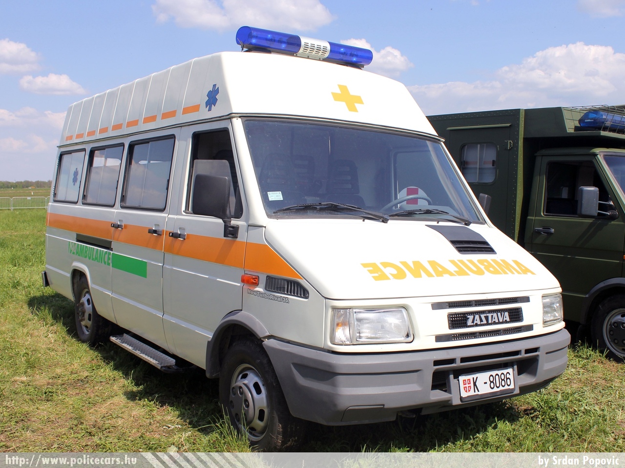 Zastava New Turbo Rival, fotó: Srdan Popovic
Keywords: Szerb szerbia mentőautó mentő katonai Serbia serbian ambulance military