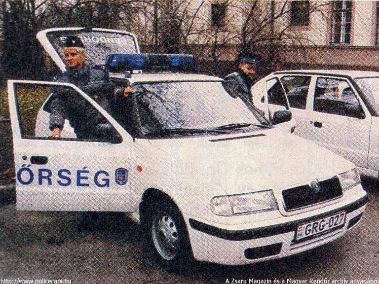 Skoda Felicia, A [url=http://www.zsaru.hu]Zsaru Magazin[/url], illetve elõdje, a Magyar Rendõr archív fotója
Keywords: rendőr rendőrautó rendőrség GRG-027