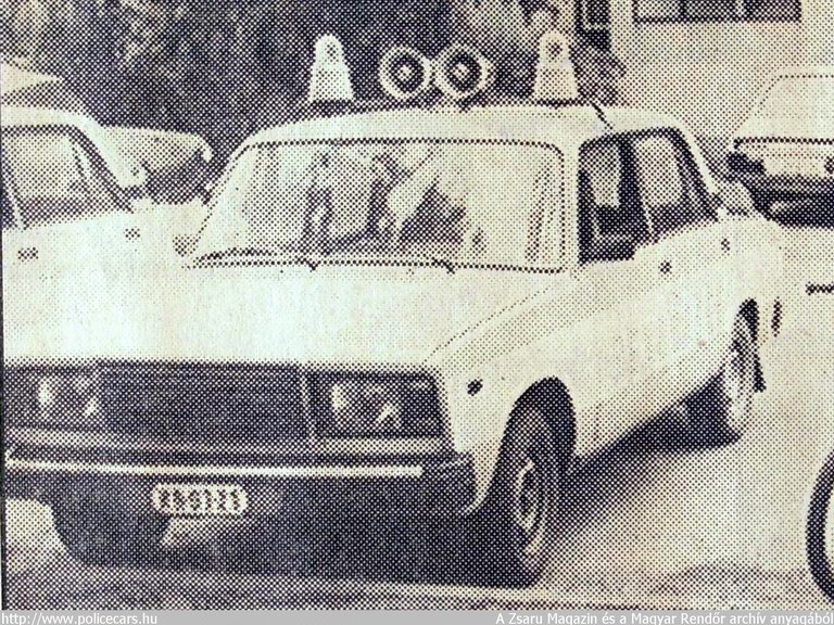 Lada 2107, A [url=http://www.zsaru.hu]Zsaru Magazin[/url], illetve elõdje, a Magyar Rendõr archív fotója
Keywords: rendőr rendőrautó rendőrség