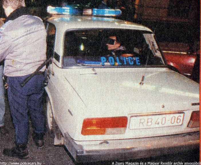 Lada 2107, A [url=http://www.zsaru.hu]Zsaru Magazin[/url], illetve elõdje, a Magyar Rendõr archív fotója
Keywords: rendőr rendőrautó rendőrség RB40-06